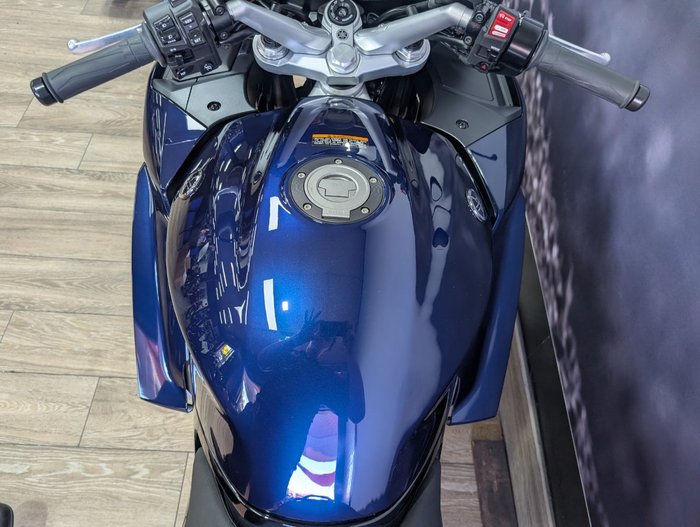 2025 Yamaha FJR1300AE BLUE