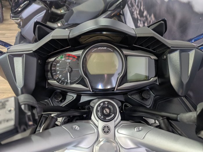 2025 Yamaha FJR1300AE BLUE