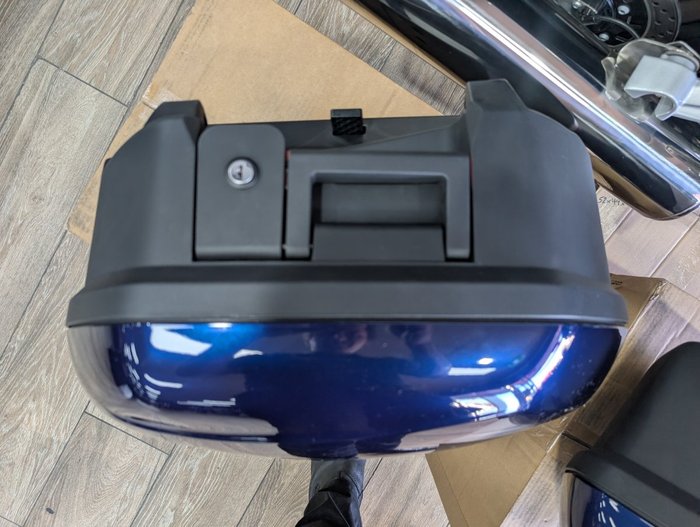 2025 Yamaha FJR1300AE BLUE