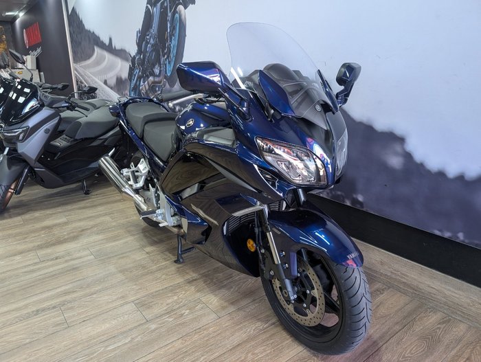 2025 Yamaha FJR1300AE BLUE