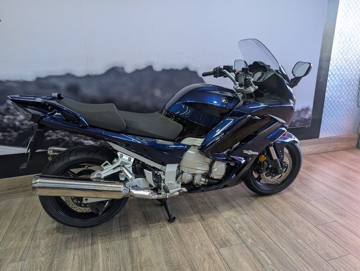 2025 Yamaha FJR1300AE BLUE