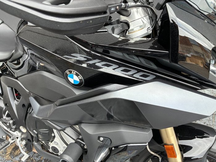 2021 BMW Motorrad S 1000 XR BLACK