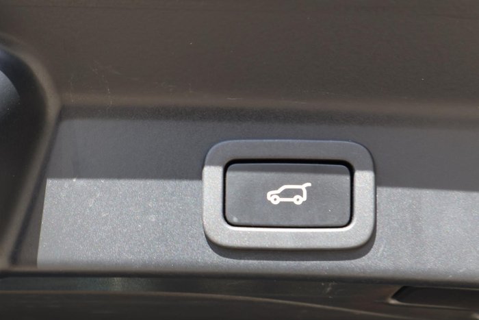 2021 Jaguar F-PACE P250 R-Dynamic SE