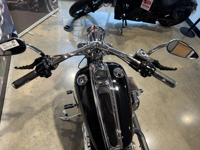 2008 Harley-Davidson Rocker C 96 (FXCWC) Softail Black