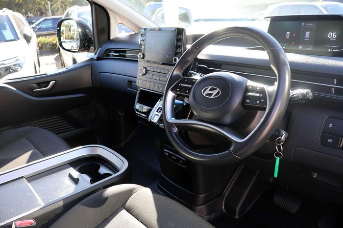 2024 Hyundai STARIA