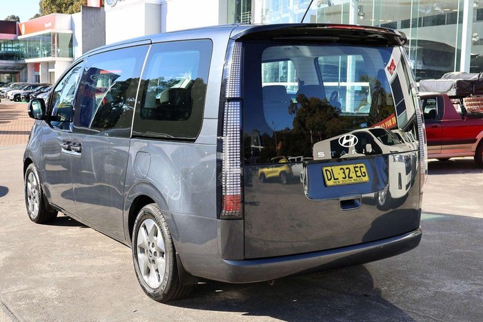 2024 Hyundai STARIA