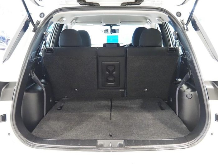 2024 Mitsubishi Outlander ES