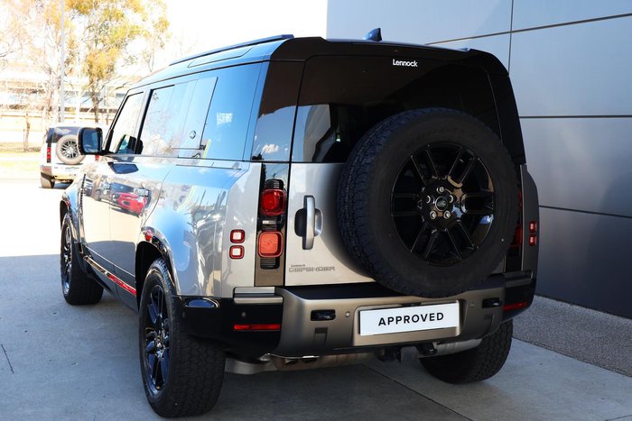 2024 Land Rover Defender 110 D300 X-Dynamic HSE