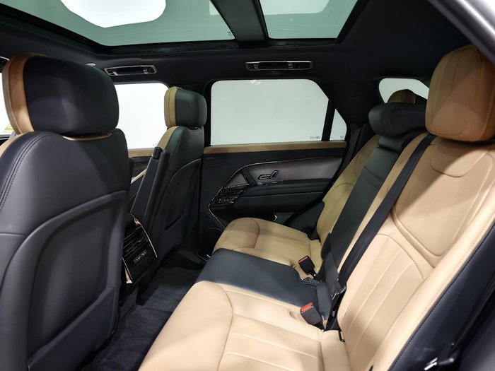 2026 Land Rover Range Rover Sport D300 Dynamic SE
