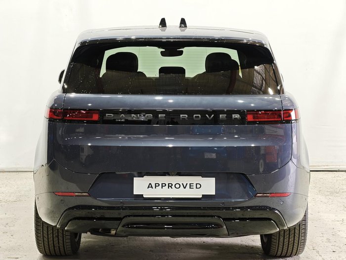 2026 Land Rover Range Rover Sport D300 Dynamic SE