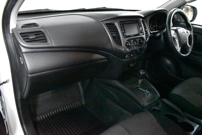 2021 Mitsubishi Triton GLX