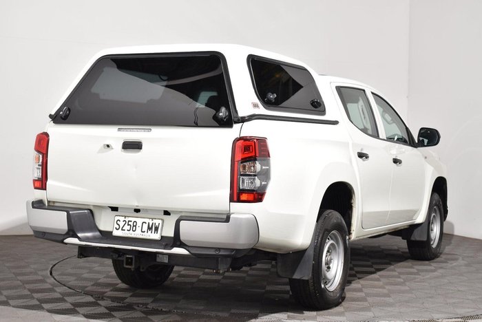 2021 Mitsubishi Triton GLX