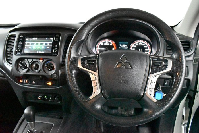 2021 Mitsubishi Triton GLX