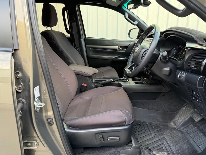 2023 Toyota Hilux Rogue