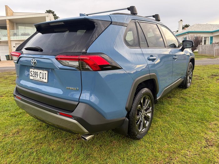 2023 Toyota RAV4 GXL
