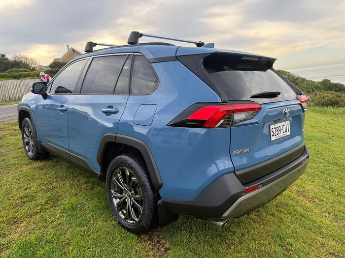 2023 Toyota RAV4 GXL