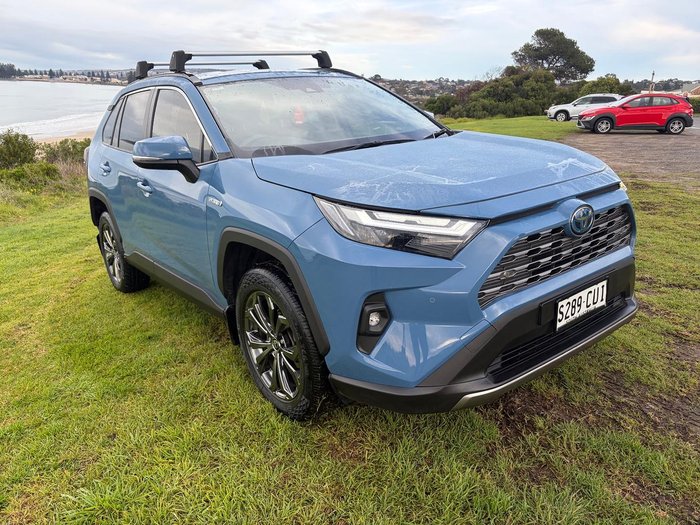 2023 Toyota RAV4 GXL