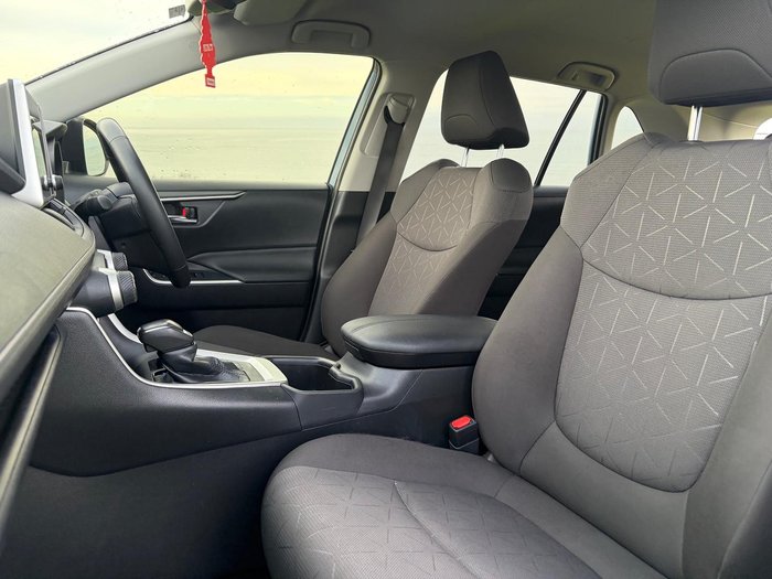 2023 Toyota RAV4 GXL
