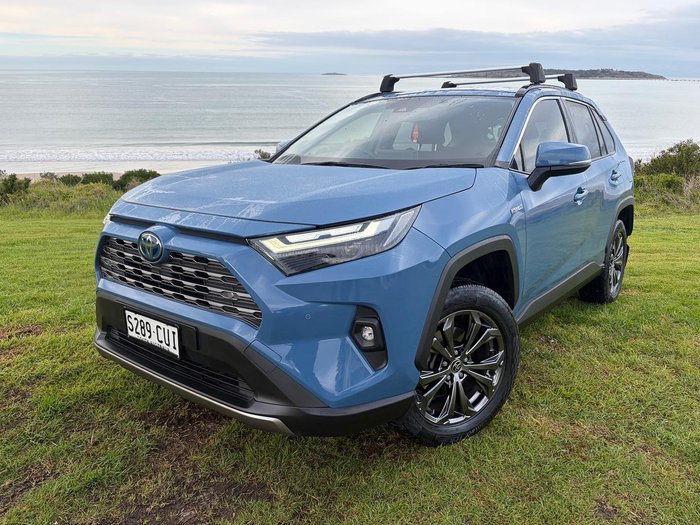 2023 Toyota RAV4 GXL