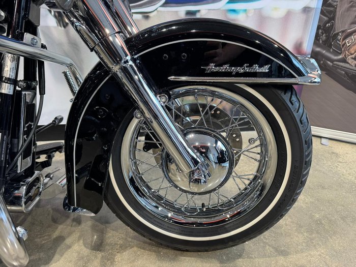 2008 Harley-Davidson Heritage Softail Classic 1584 (FLSTC) Softail Black