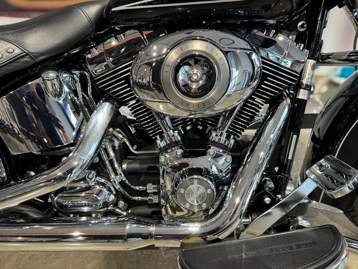 2008 Harley-Davidson Heritage Softail Classic 1584 (FLSTC) Softail Black