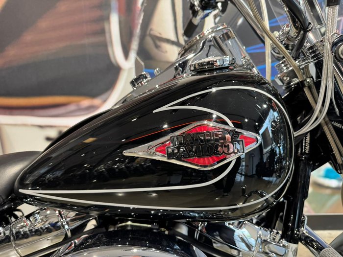 2008 Harley-Davidson Heritage Softail Classic 1584 (FLSTC) Softail Black