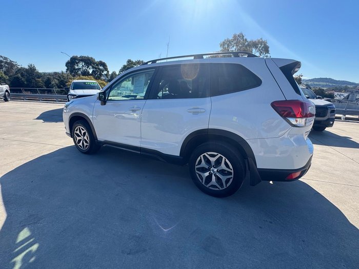 2023 Subaru Forester 2.5i