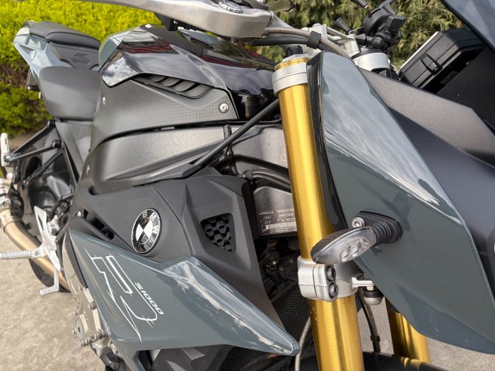 2017 BMW Motorrad S 1000 R SPORT Grey
