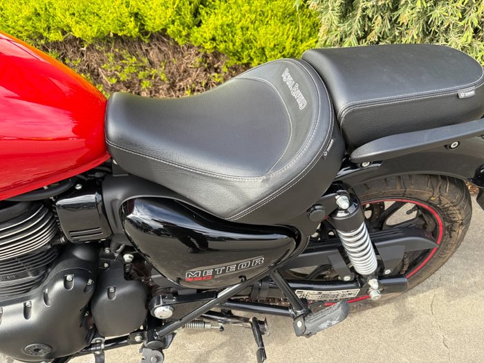 2022 Royal Enfield METEOR 350 FIREBALL Red