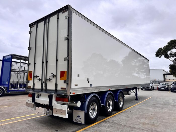 2020 Maxitrans St3