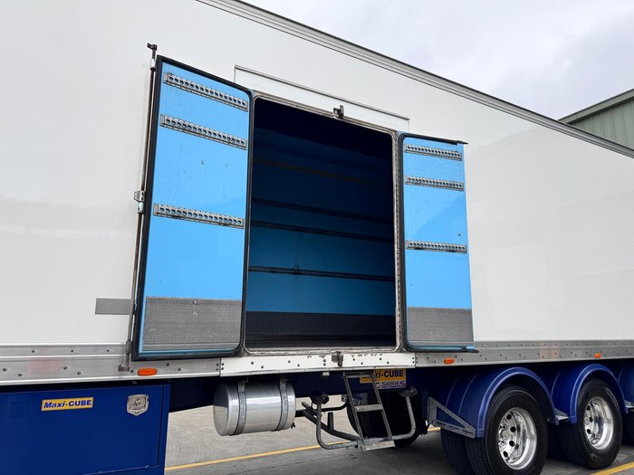 2020 Maxitrans St3