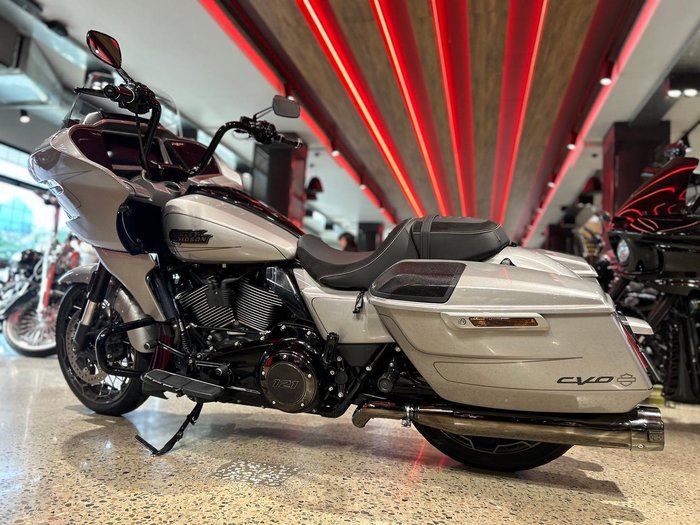2023 Harley-Davidson CVO Road Glide 121 (FLTRXSE) Touring