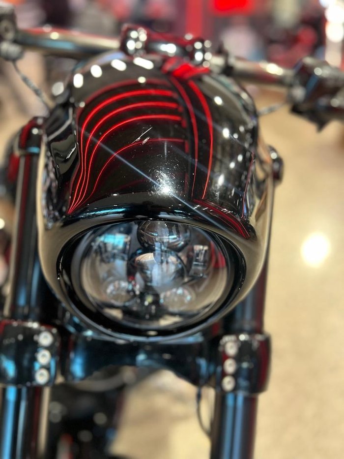 2016 Harley-Davidson CVO Pro Street Breakout (FXSE) CVO Black