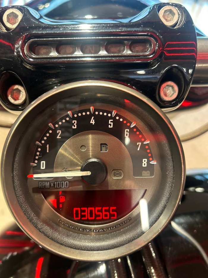 2016 Harley-Davidson CVO Pro Street Breakout (FXSE) CVO Black