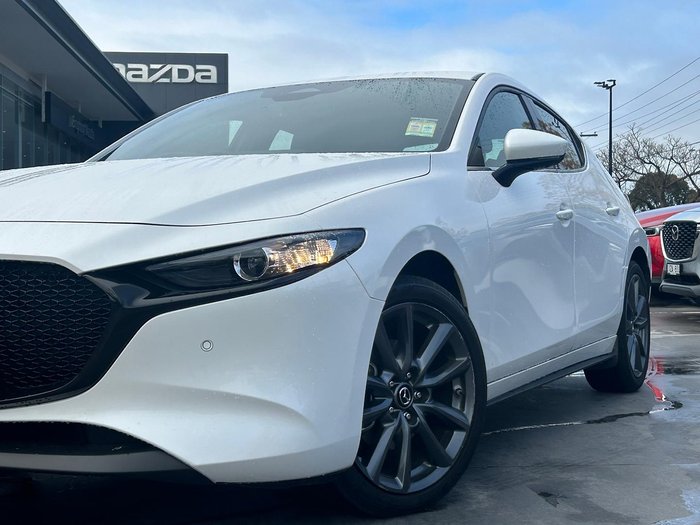 2025 Mazda 3 G20 Touring