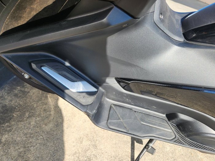 2024 Yamaha TMAX 560 (ABS) RED