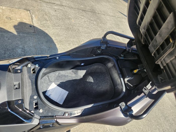 2024 Yamaha TMAX 560 (ABS) RED