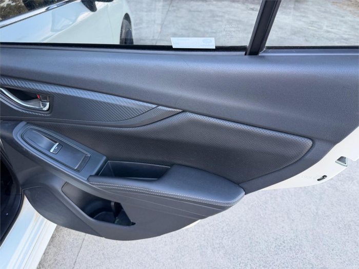 2017 SUBARU IMPREZA 2.0i-S (AWD)