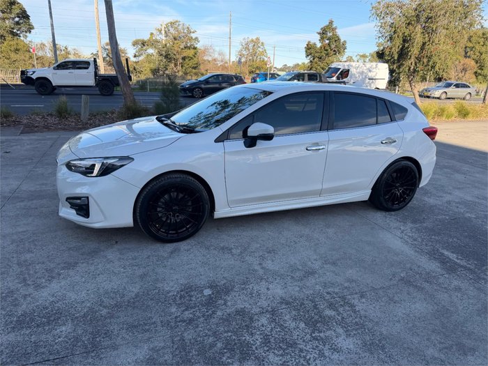 2017 SUBARU IMPREZA 2.0i-S (AWD)
