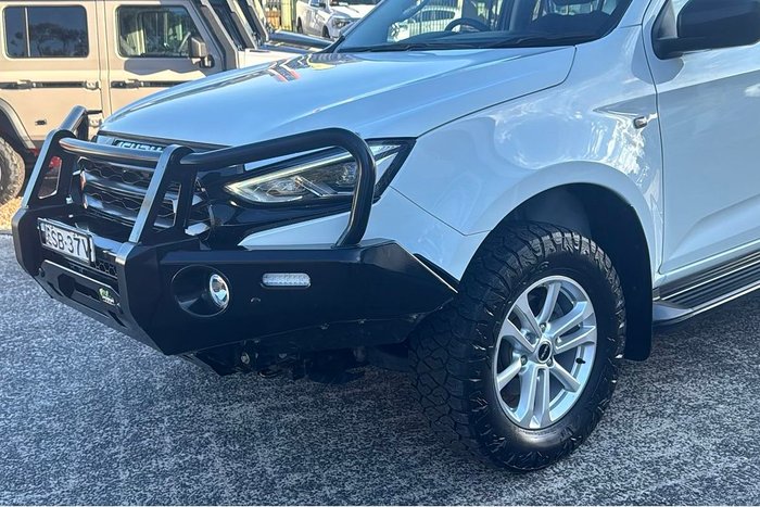 2022 Isuzu MU-X LS-M