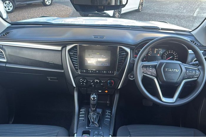 2022 Isuzu MU-X LS-M
