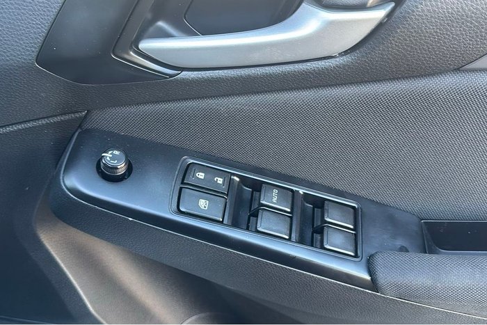 2022 Isuzu MU-X LS-M