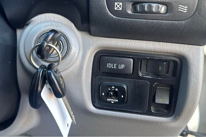 2005 Toyota Landcruiser GXL