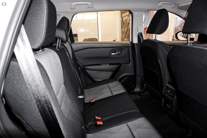 2026 Nissan X-TRAIL ST