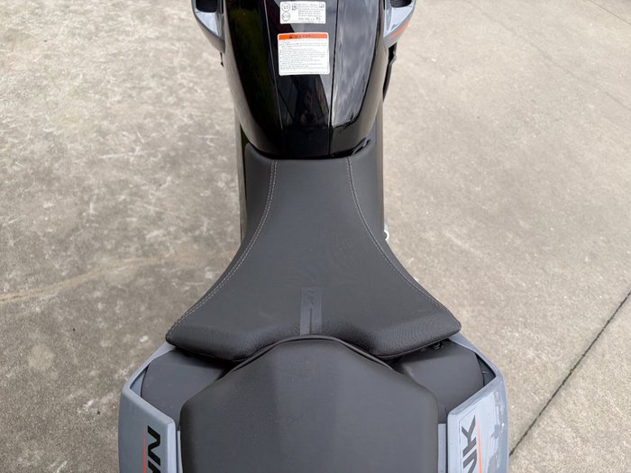 2022 CFMOTO 300 NK ABS
