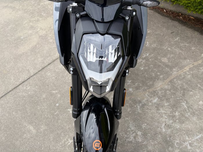 2022 CFMOTO 300 NK ABS
