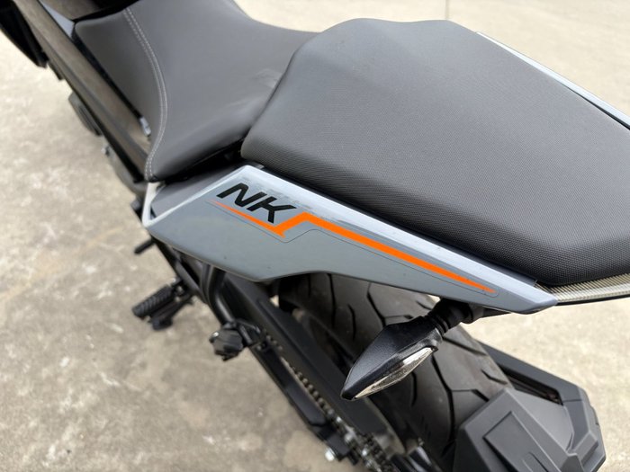 2022 CFMOTO 300 NK ABS