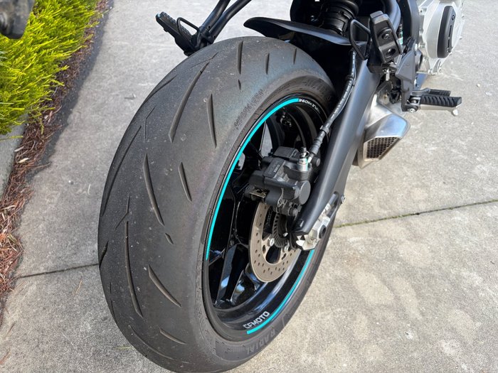 2025 CFMOTO 675 NK