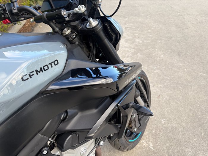 2025 CFMOTO 675 NK