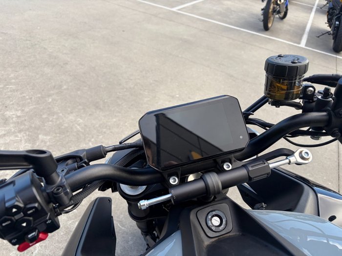 2025 CFMOTO 675 NK